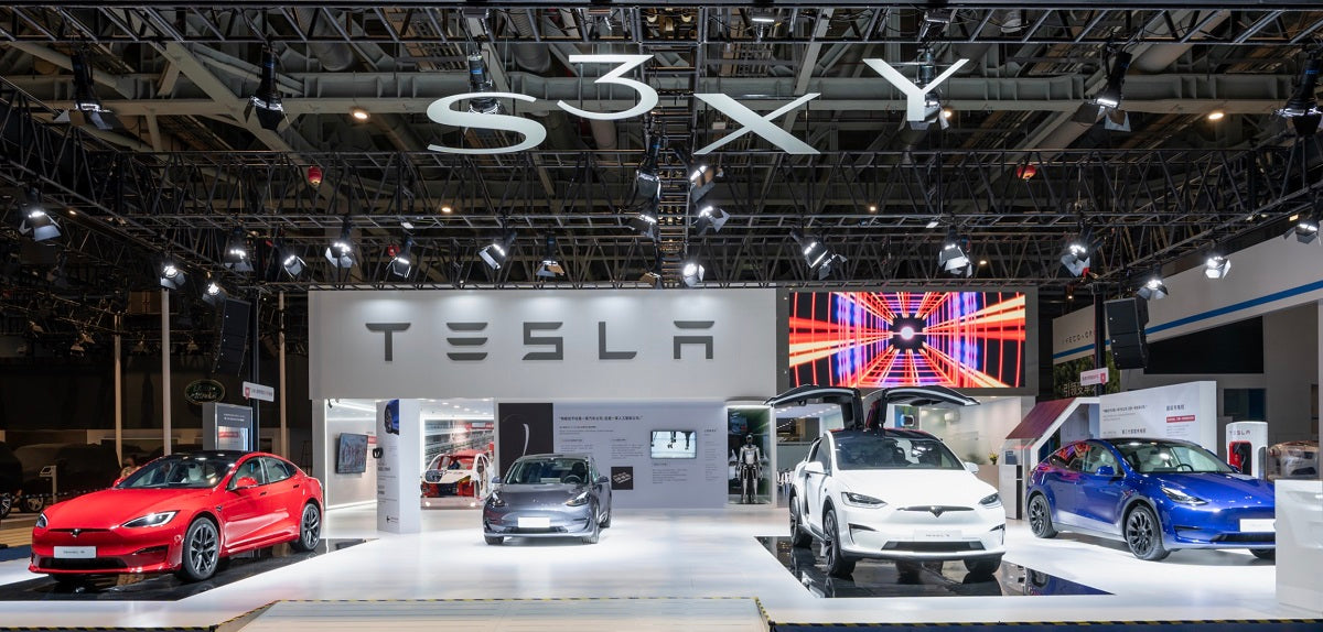 Tesla Adapts to the Market, Satisfying its Customers