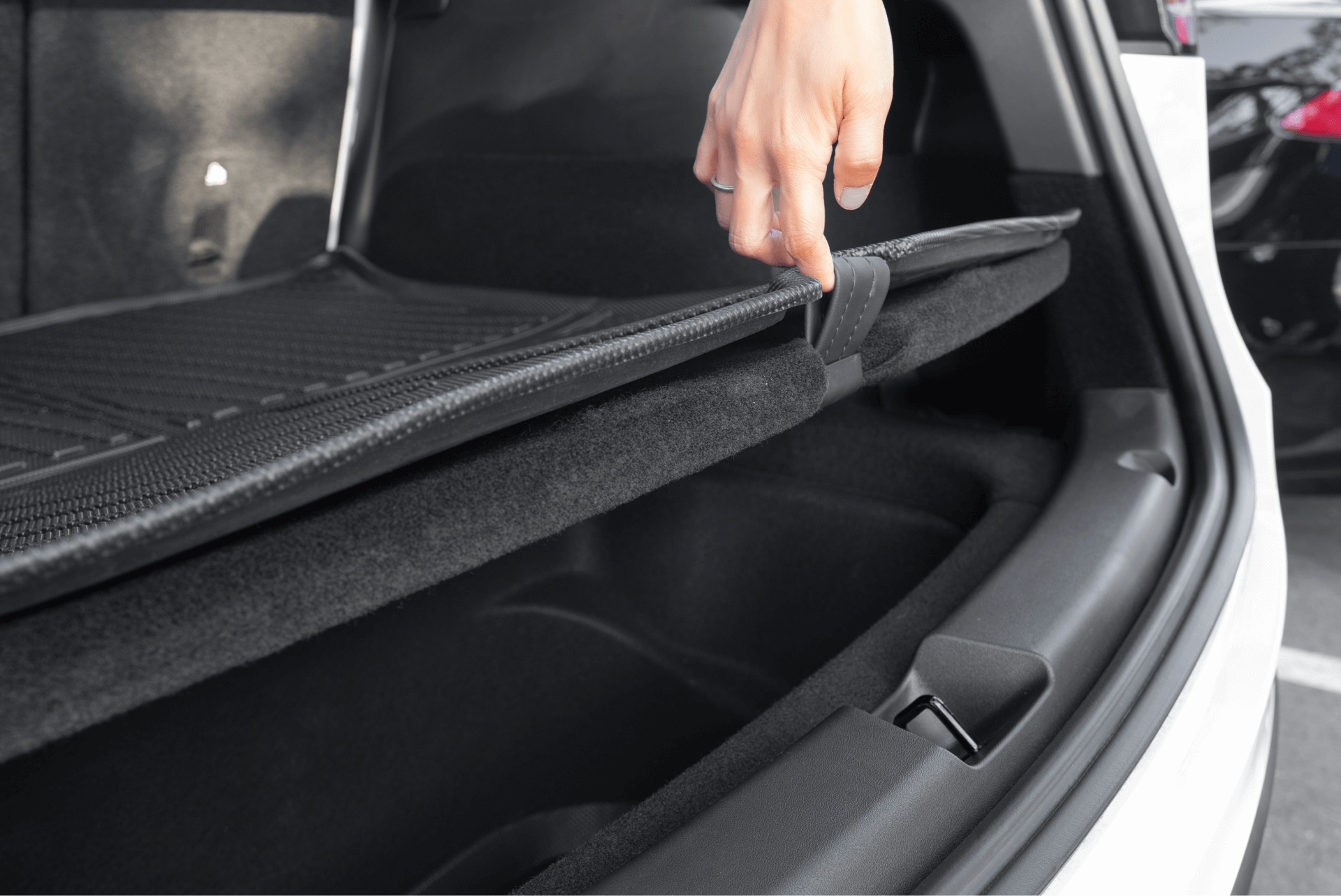 MODEL Y ALL WEATHER TRUNK LINERS easy to open