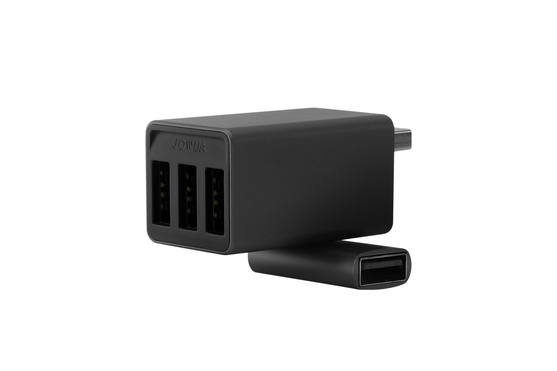 テスラ4ポートUSBハイランドダッシュカムハブ（テスラモデル3