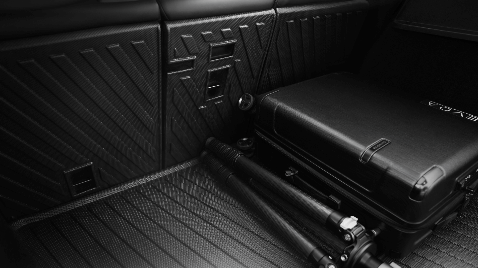 Model Y Rear Seats Back Cover protect your seat when store items inside