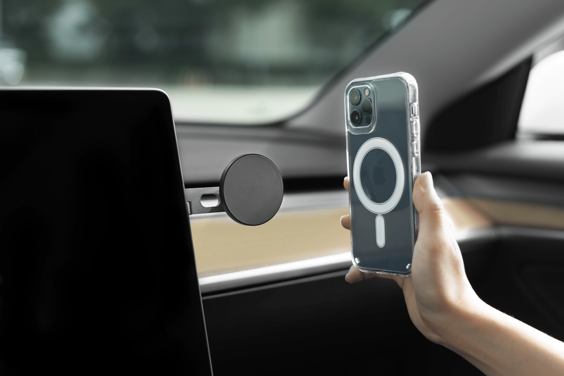 iPhone Case with MagSafe for JOWUA Tesla Car Mount (iPhone 12/11